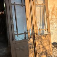 Portoncino in legno e vetro vintage