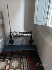 Home Gym con Panca, Manubri, Bilanciere, Dischi.