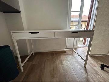 Scrivania Ikea