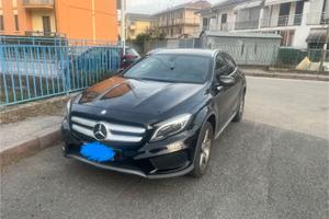 MERCEDES GLA (X156) GLA 180 Premium