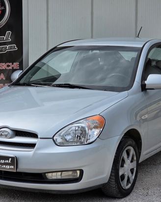 Hyundai Accent 1.4 DYNAMIC METANO -soli km 65.000-