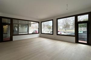 NEGOZIO A MONTEBELLUNA