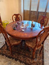 Tavolino da soggiorno+ 4 sedie