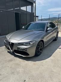 Alfa Romeo Giulia 2.2 Diesel 210 CV - 2017
