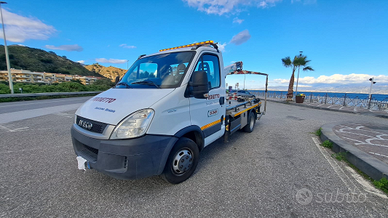 Iveco Daily torretta ISOLI -2011