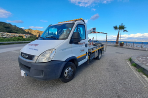 Iveco Daily torretta ISOLI -2011