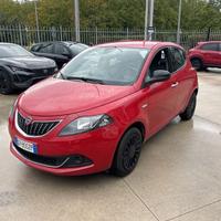 Lancia Ypsilon LANCIA YPSILON HYBRID SILVER 1...