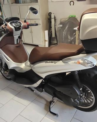 Beverly 300ie ABS ASR