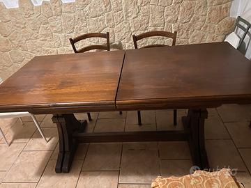 Tavolo allungabile in legno massello