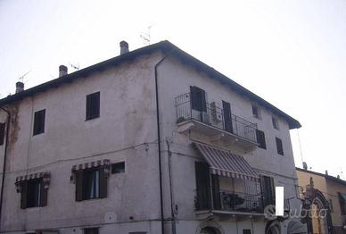 Immobile in asta di 125 m² con 2 locali a Gassino 