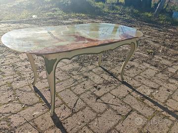 tavolino in onice verde