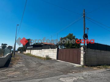 Valcorrente - terreno uso deposito/parcheggio