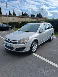 opel astra Sw 1.7 Cosmo