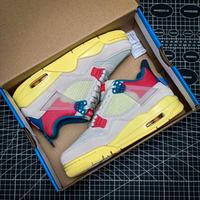 Jordan 4 retrò rosa taglia 42
