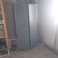 armadietto  in ferro robusto 