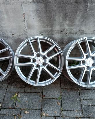 Cerchi in lega 18"
