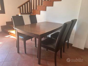 Tavolo legno massiccio allungabile con 4 sedie
