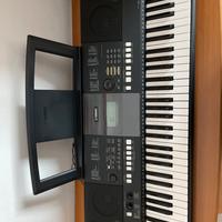 tastiera musicale yamaha psr E423