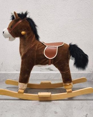 Cavallo a dondolo peluche e legno