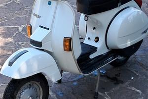 Piaggio Vespa PX 150 E Arcobaleno