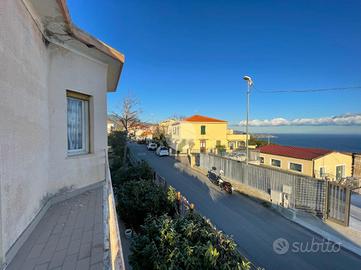BIFAMILIARE A SANREMO