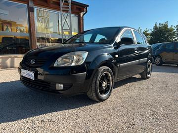 KIA RIO 1.5 CRDI - 2006