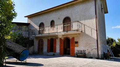 CASA INDIPENDENTE A SAN MARTINO VALLE CAUDINA
