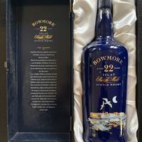 Bowmore 22 Single Malt blue ceramic