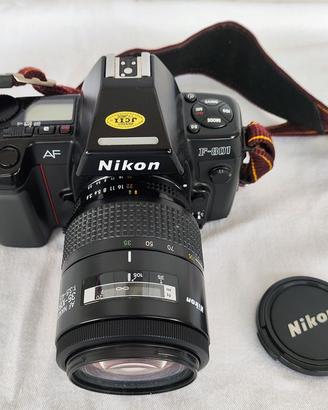 Nikon F-801 AF con obiettivo  35-105