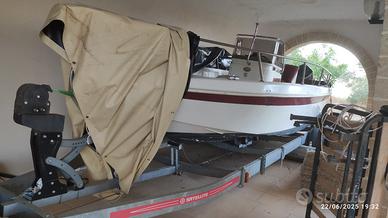 Barca a motore Squalo