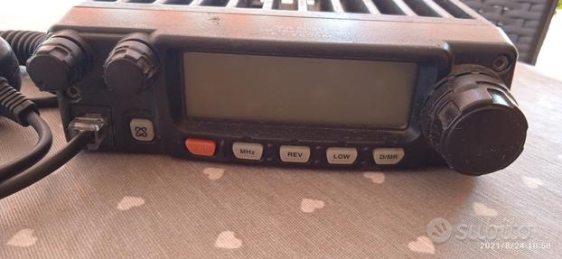 Radio hf yaesu 2800 usato  Caserta