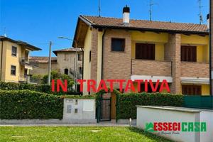 Villa di 140 m² con 3 locali e box auto a Casirate