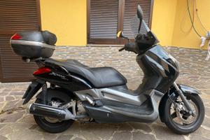 Scooter Yamaha X-Max 250
