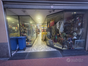 Locale commerciale LEGGERE BENE