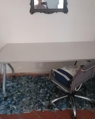 scrivania ufficio
