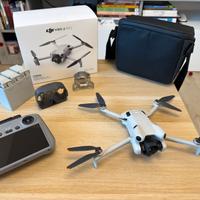 DJI Mini 4 Pro Fly More Combo telcomando DJI RC 2