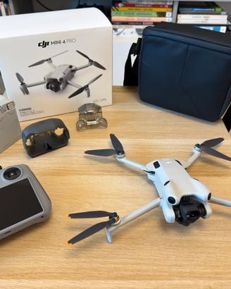 DJI Mini 4 Pro Fly More Combo telcomando DJI RC 2