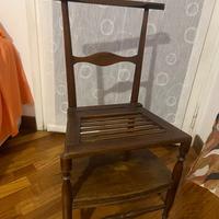 Antica sedia inginocchiatoio
