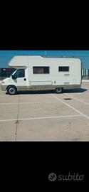 Camper mansardato Fiat ducato2500TD
