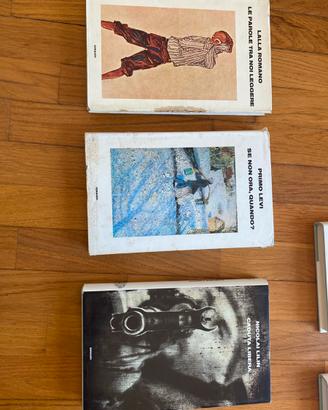 3 libri  einaudi ottimi da libreria