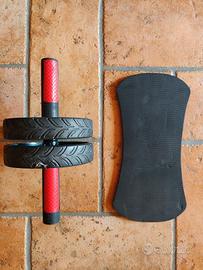 Rullo per addominali - attrezzo per workout a casa