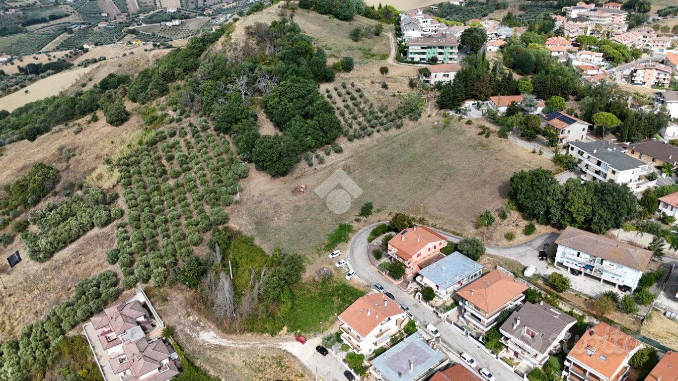 TER. RESIDENZIALE A TORTORETO - Vista 3