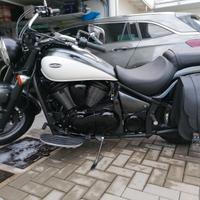 Kawasaki VN 900