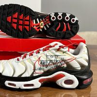 Nike air max plus Graphic paper