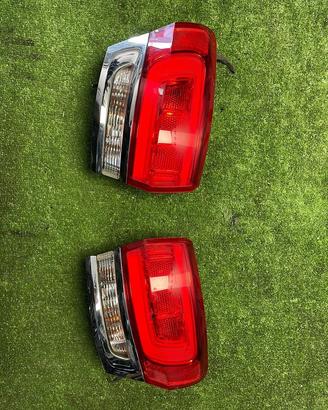 Fanale posteriore dx o sx jeep grand cherokee