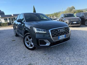 Audi Q2 30 TDI Identity Black