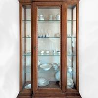 Vetrina antica in legno massello stile classico