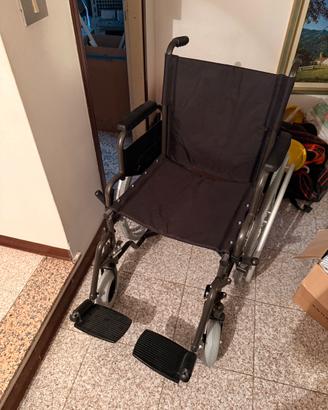 Carrozzina disabili + ciambella
