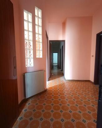 Appartamento con grandi ambienti - Rif. 389