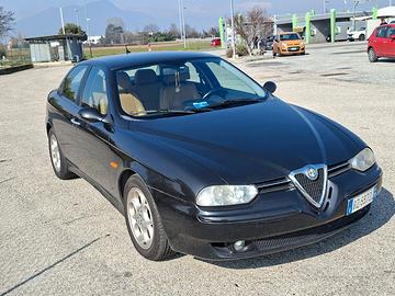 Alfa Romeo 156